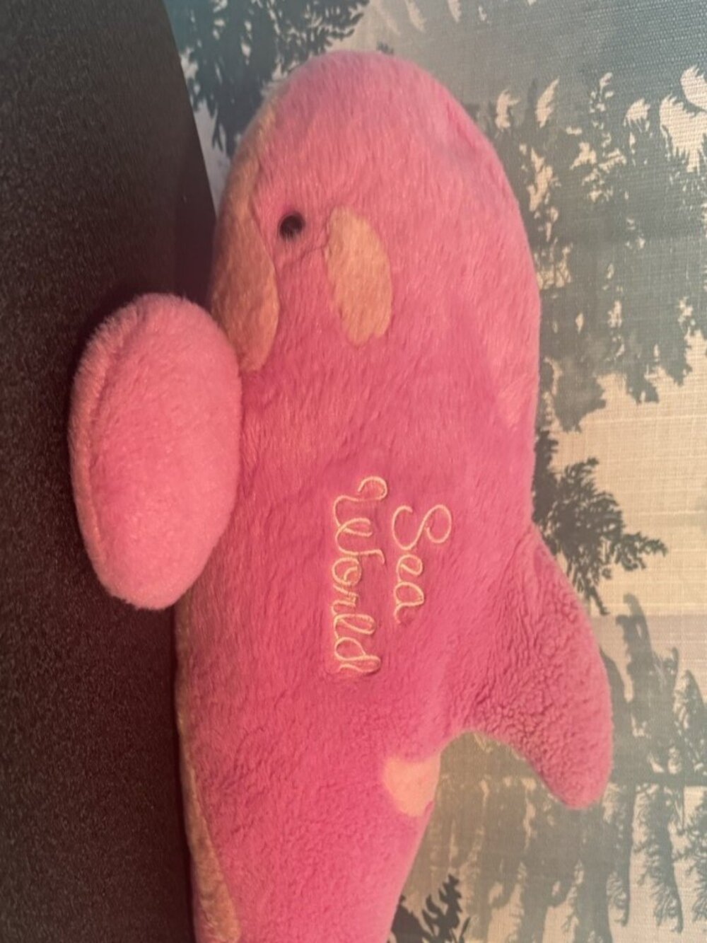 SeaWorld Pink Orca Shamu Killer Whale Plush Stuffed Animal with Heart Jewel 17"